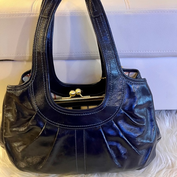 Coach Navy Patent Leather Ergo Kisslock - Picture 2 of 8